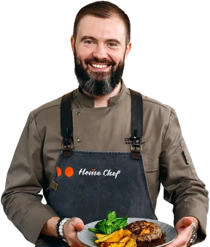 Шеф-повар школы Home Chef с готовым блюдом